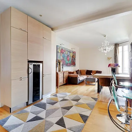 Joli 90m2 - 2 Ch Proche Champs-elysees, Climatise * Neuilly-sur-Seine