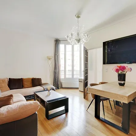 Joli 90m2 - 2 Ch Proche Champs-elysees, Climatise *