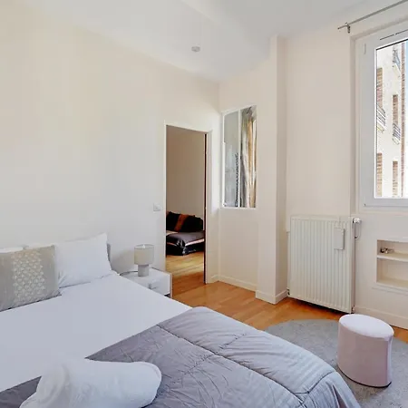 Joli 90m2 - 2 Ch Proche Champs-elysees, Climatise Neuilly-sur-Seine